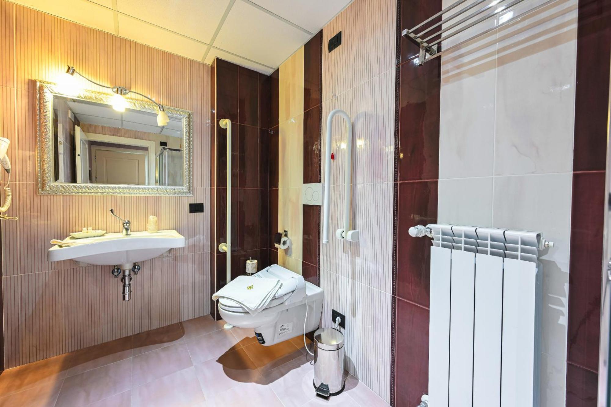 Hotel Mastrodattia เชลาโน ภายนอก รูปภาพ