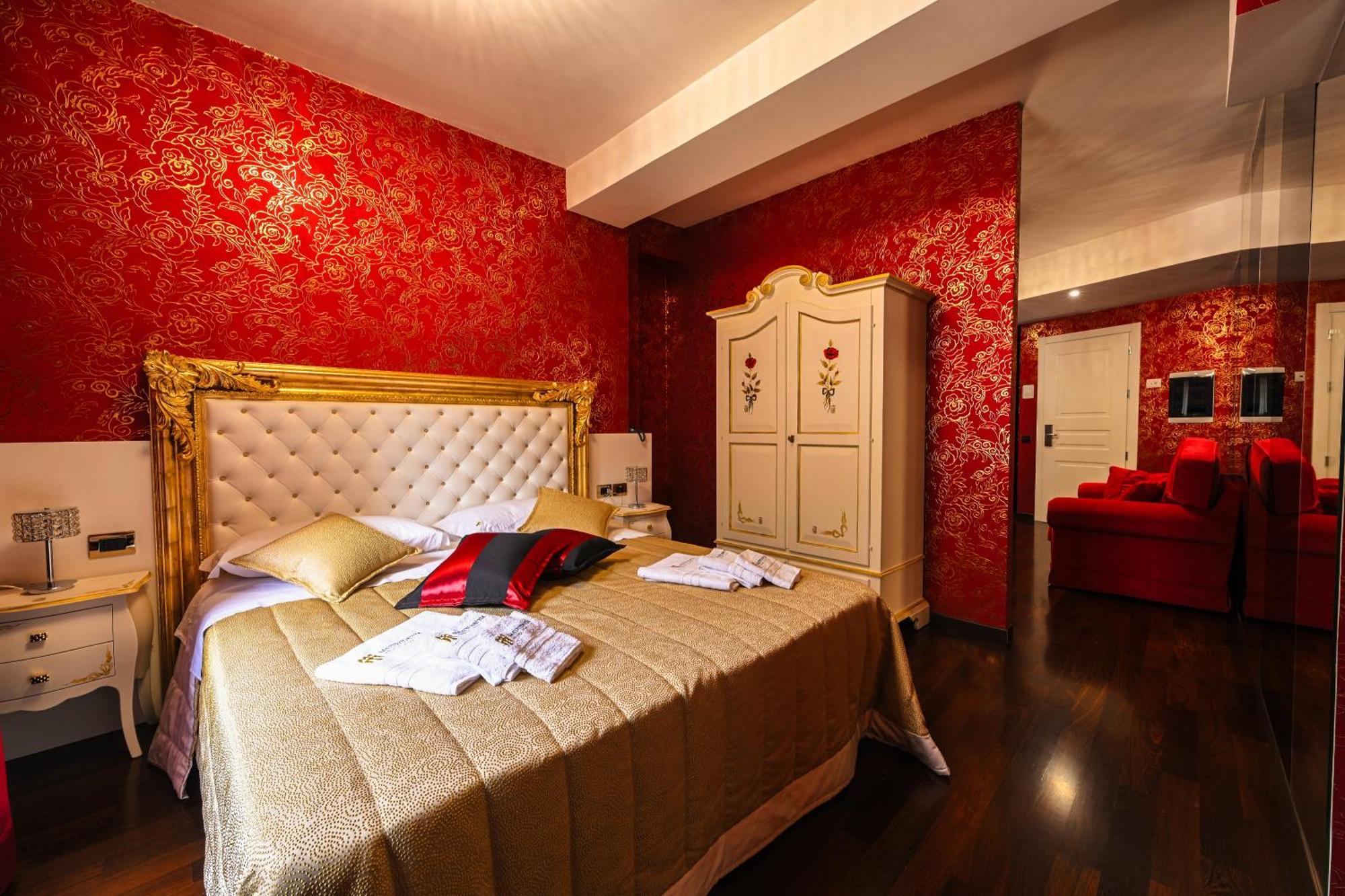 Hotel Mastrodattia เชลาโน ภายนอก รูปภาพ