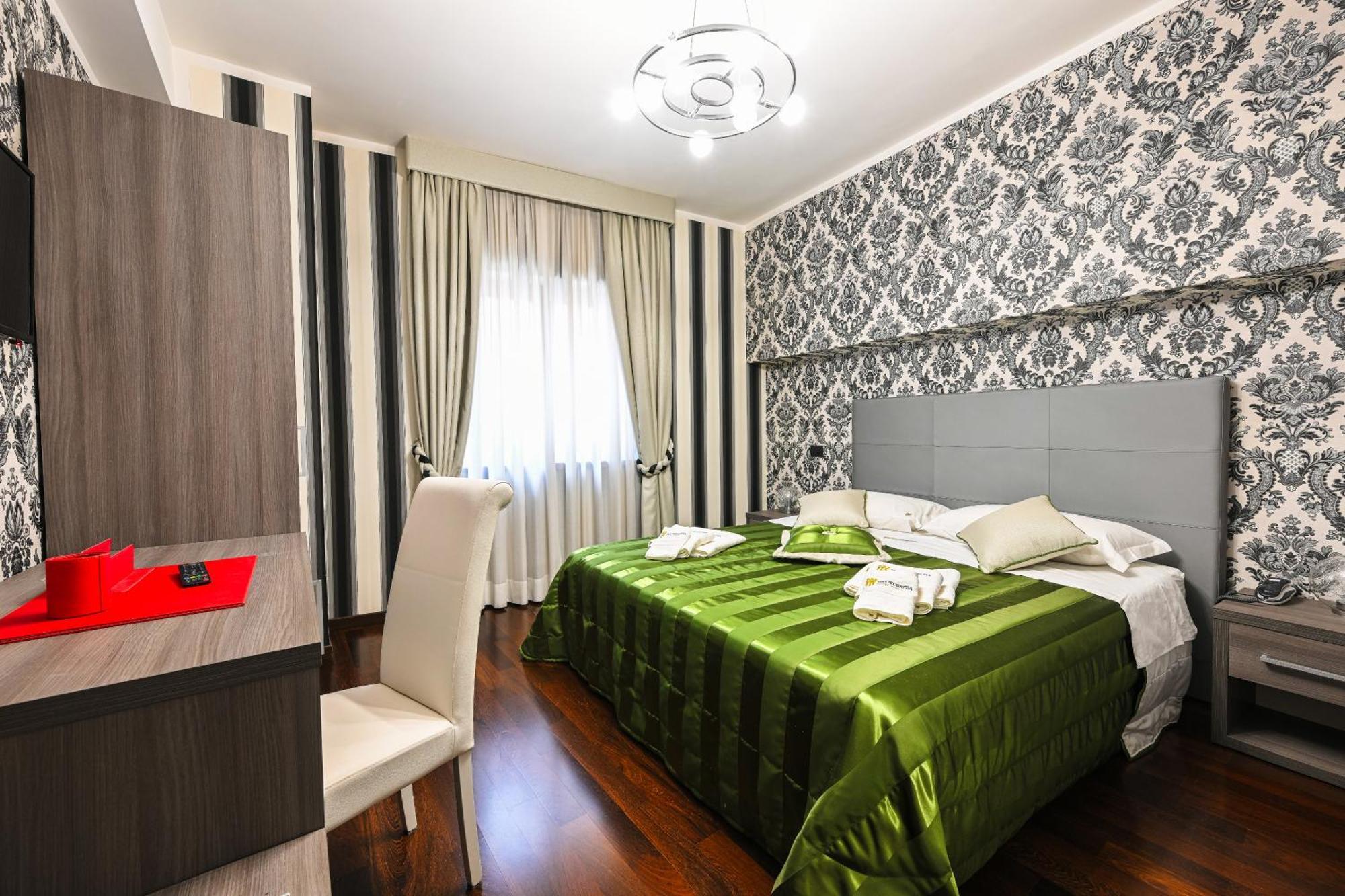 Hotel Mastrodattia เชลาโน ภายนอก รูปภาพ